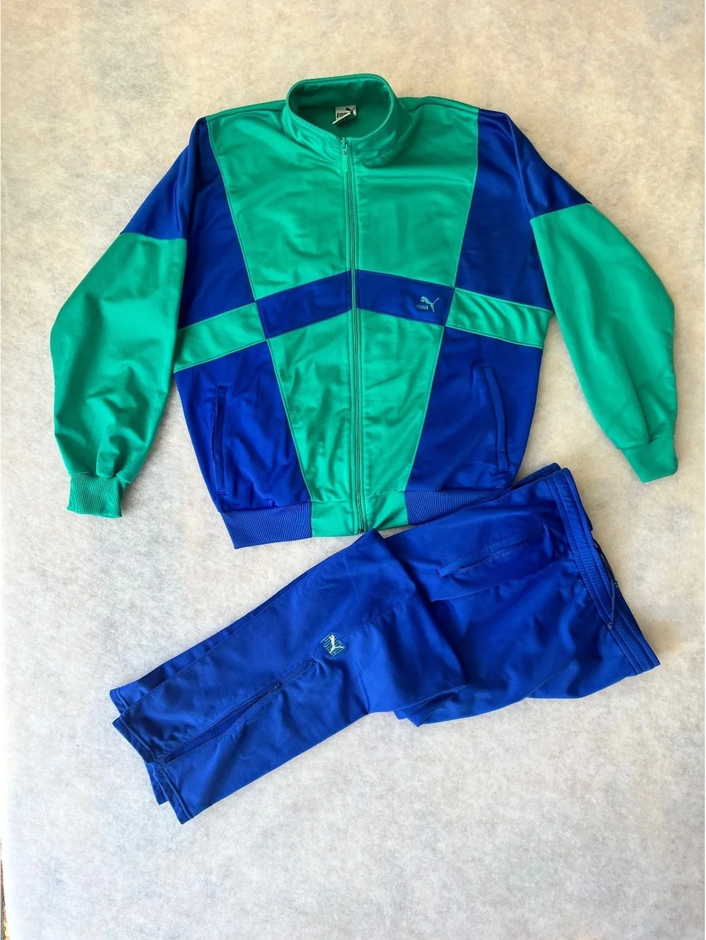 Vintage 1980s size Large Puma Track Suit SZ Large